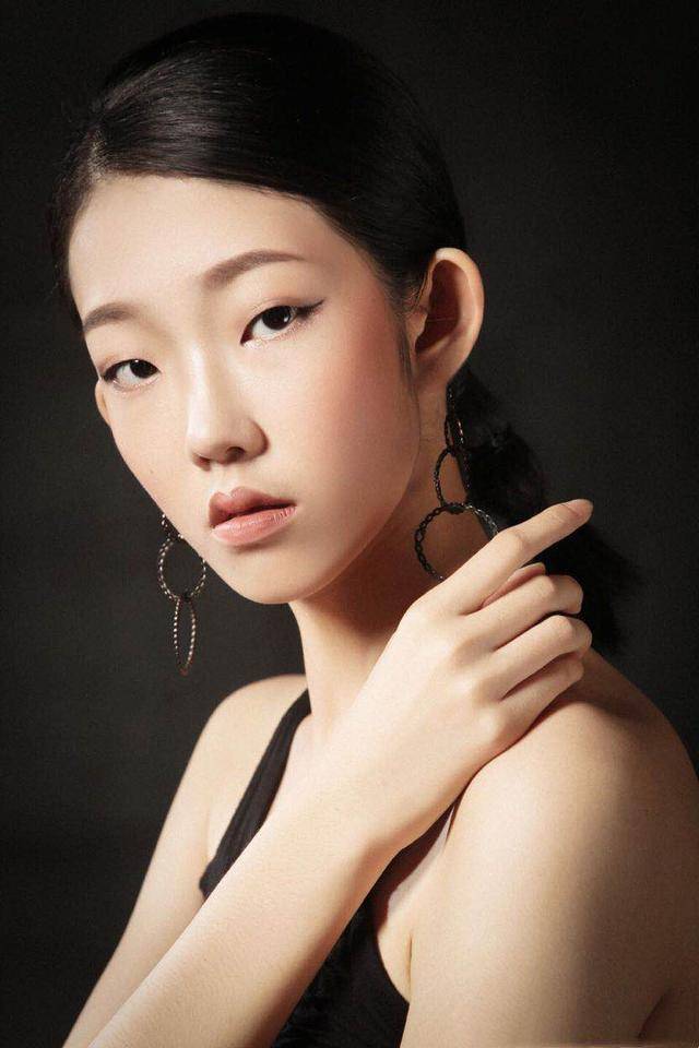 国内十大著名平面模特2025年排行榜前十名榜单出炉 国内十大著名平面模特2025年排行榜前十名榜单出炉