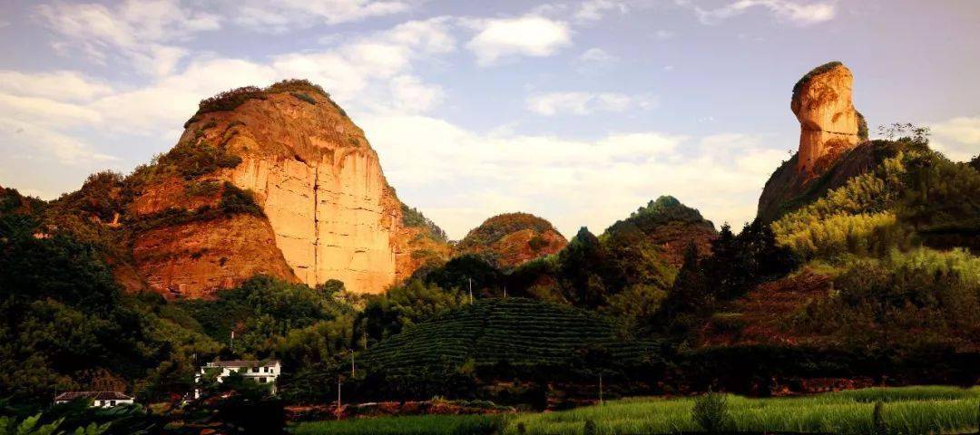 中国十大有名的山洞景点2025年排行榜前十名榜单出炉