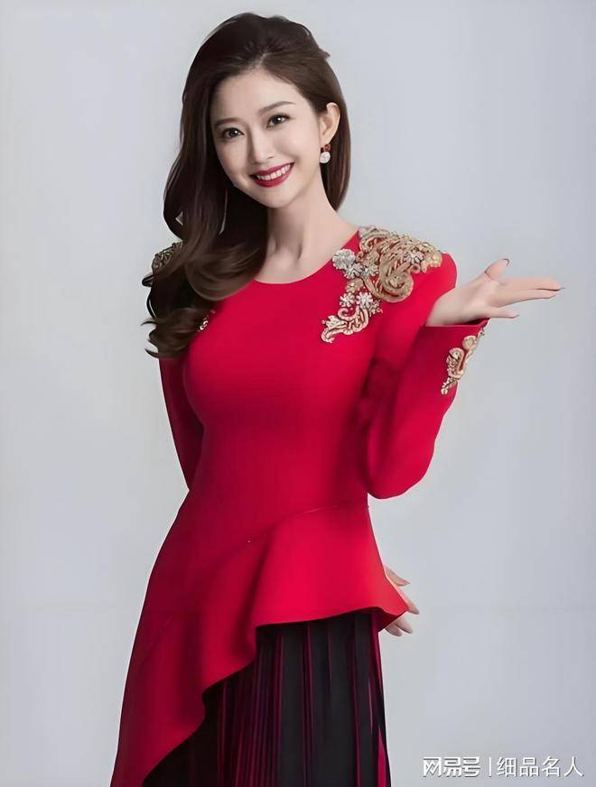 中国十大最著名女主持2026年最新热度口碑双榜对比