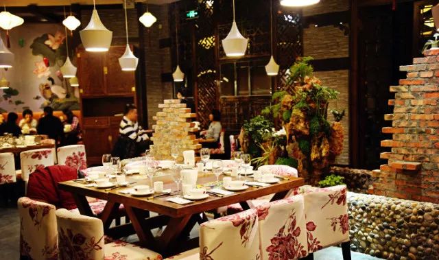 泰安十大人气餐馆2026年最新热度口碑双榜对比