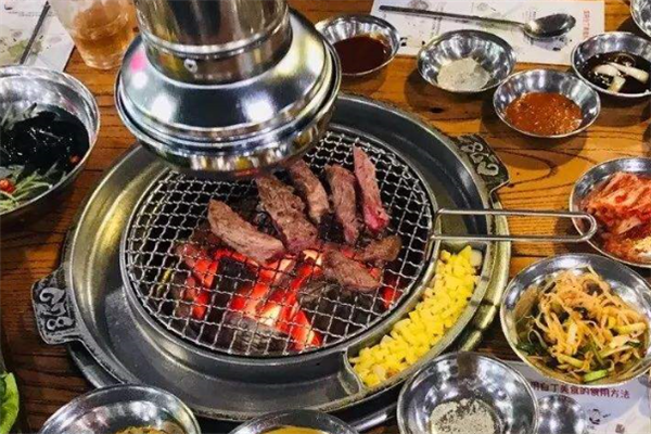 上海人气最高的韩国料理2026年本年度热度口碑双榜对比