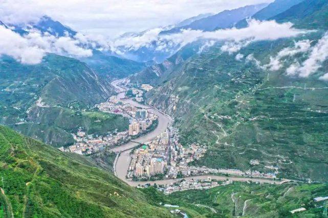 承德市隆化县十大著名旅游景点2026年本年度热度口碑双榜对比