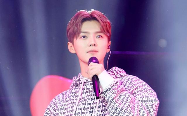 出道前干过服务员的十大明星2026年本年度热度口碑双榜对比