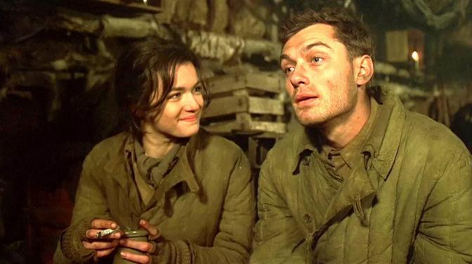 世界战争电影经典前10名2026年本年度热度口碑双榜对比