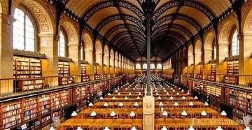 英国十大图书馆2026年本年度热度口碑双榜对比