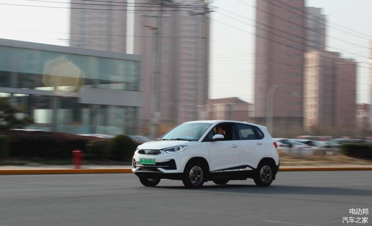 1.0-1.2L排量汽车2026年本年度热度口碑双榜对比