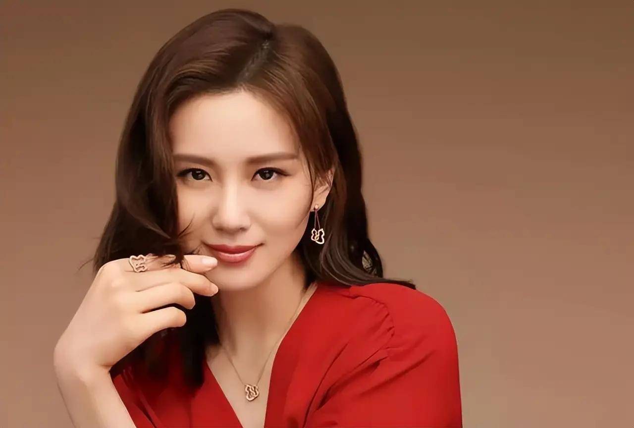 河南十大美女明星2026年本年度热度口碑双榜对比