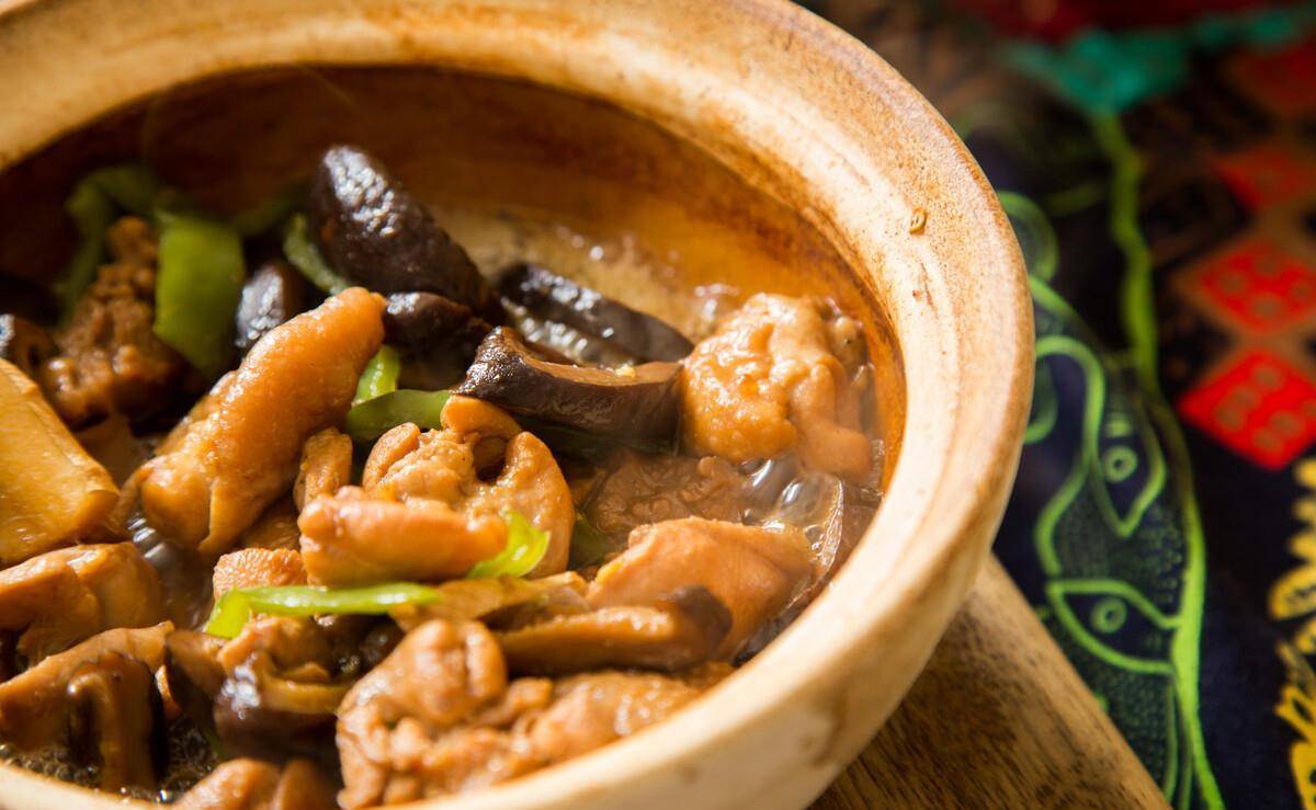 十道最适合用砂锅做的菜2026年本年度热度口碑双榜对比 十道最适合用砂锅做的菜2026年本年度热度口碑双榜对比