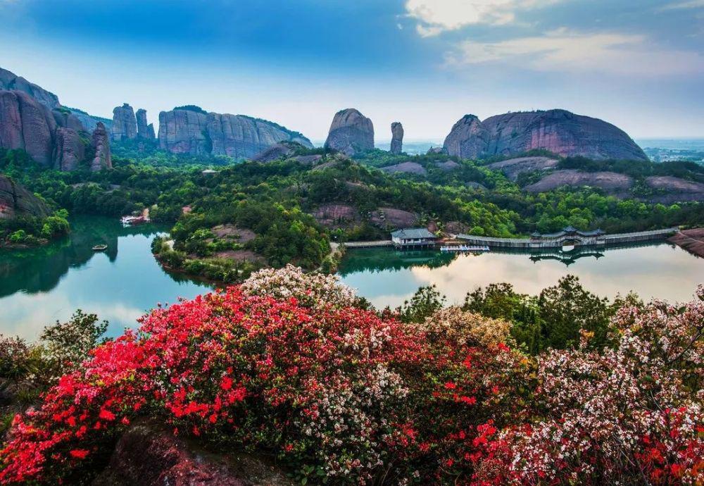 上饶十大广受青睐玩的景点2026年本年度热度口碑双榜对比