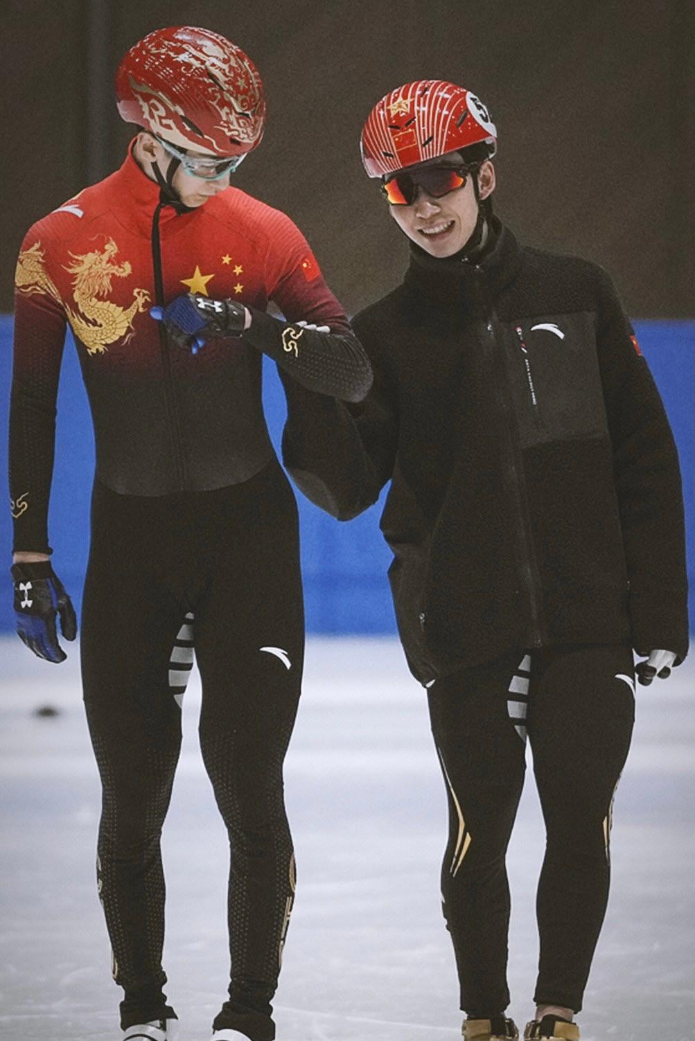 冬奥会短道速滑女运动员2026年本年度热度口碑双榜对比