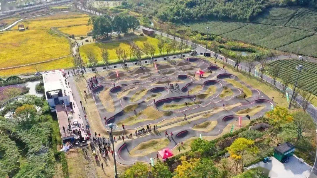 上饶市铅山县十大著名旅游景点2026年本年度热度口碑双榜对比