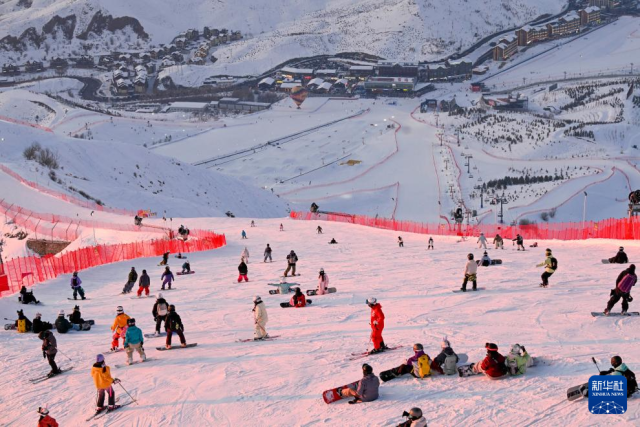 中国十大广受青睐的滑雪场2026年本年度热度口碑双榜对比