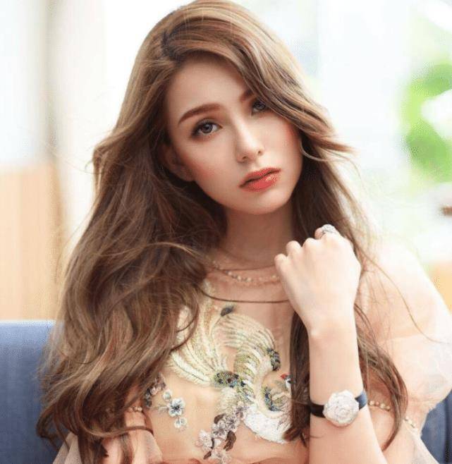 中国十大混血美女2026年本年度热度口碑双榜对比
